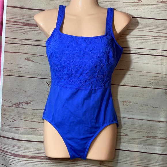 Vintage one piece swimming suit in excellent condition size 12 - Picture 1 of 8